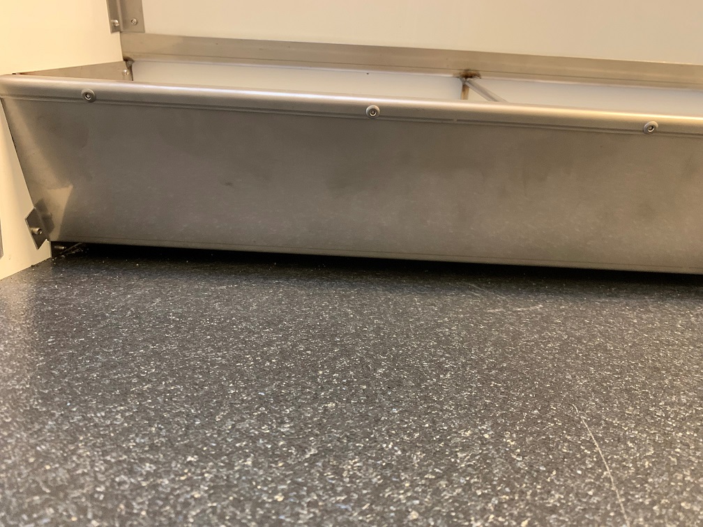 Åben i bunden